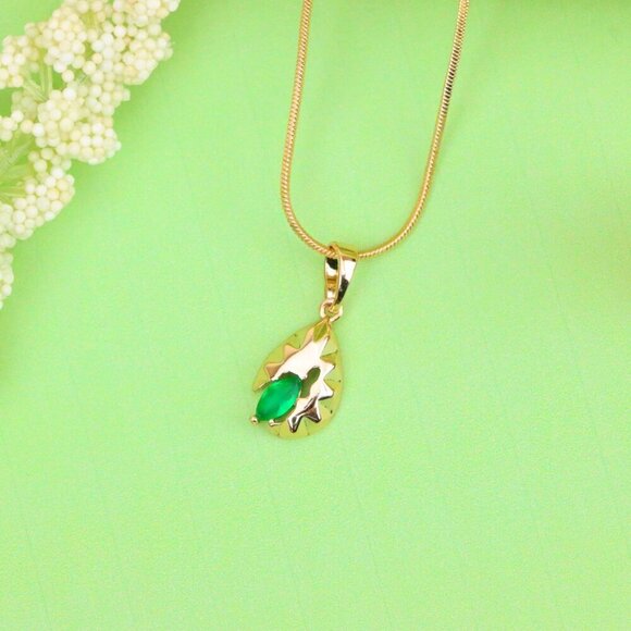 "Teardrop Leaf Pendant with Marquise Green Stone in Gold Finish, XPPT1726 - Picture 12 of 13